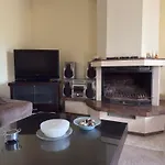 άνετη για απόδραση στη λίμνη πλαστήρα *